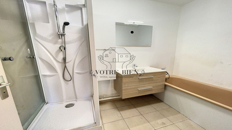 Ma-Cabane - Location Appartement SALON-DE-PROVENCE, 70 m²
