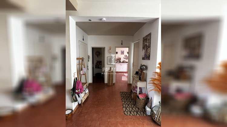 Ma-Cabane - Location Appartement Salon-de-Provence, 74 m²