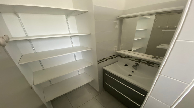 Ma-Cabane - Location Appartement SALON-DE-PROVENCE, 61 m²