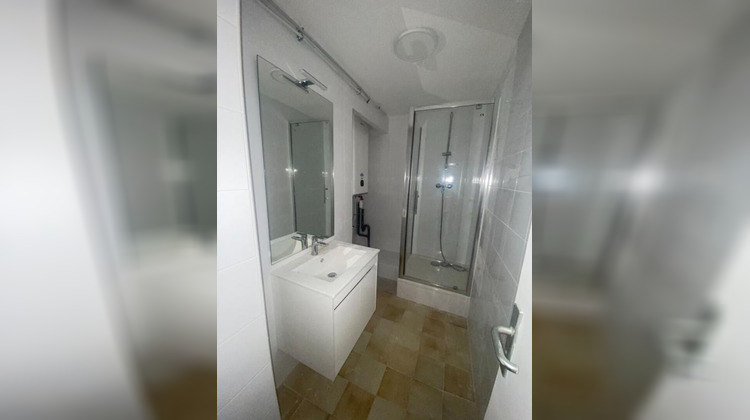 Ma-Cabane - Location Appartement SALON DE PROVENCE, 18 m²