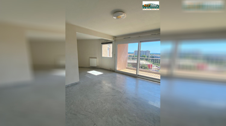 Ma-Cabane - Location Appartement Salon-de-Provence, 79 m²