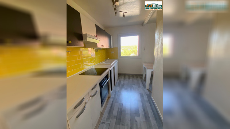 Ma-Cabane - Location Appartement Salon-de-Provence, 79 m²