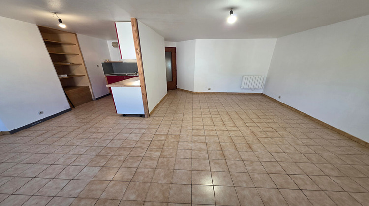 Ma-Cabane - Location Appartement SAMOGNAT, 66 m²
