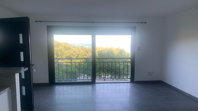 Ma-Cabane - Location Appartement SAN-MARTINO-DI-LOTA, 45 m²