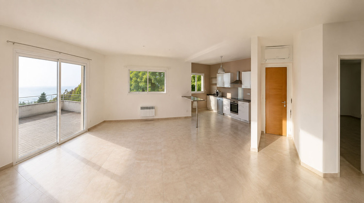 Ma-Cabane - Location Appartement SAN-MARTINO-DI-LOTA, 76 m²