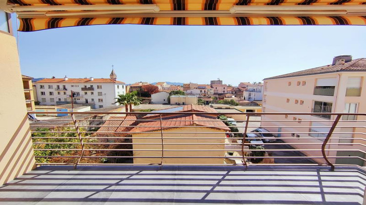 Ma-Cabane - Location Appartement SANARY-SUR-MER, 57 m²