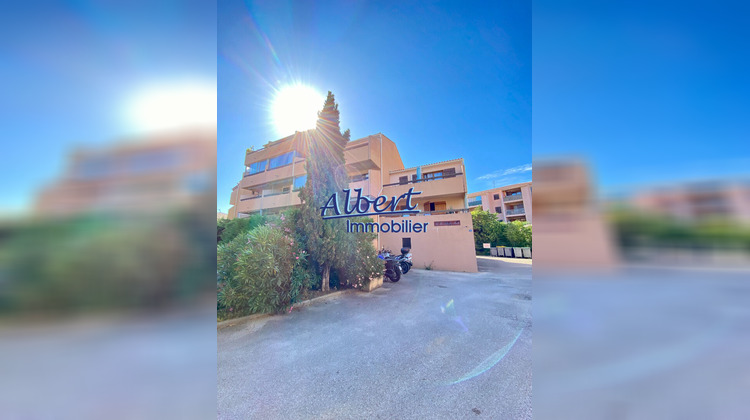 Ma-Cabane - Location Appartement SANARY-SUR-MER, 33 m²