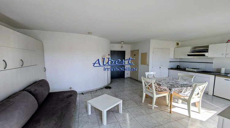 Ma-Cabane - Location Appartement SANARY-SUR-MER, 24 m²