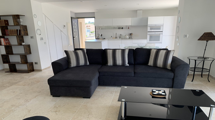 Ma-Cabane - Location Appartement Sanary-sur-Mer, 78 m²