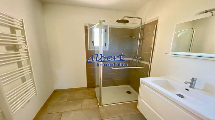 Ma-Cabane - Location Appartement SANARY-SUR-MER, 75 m²