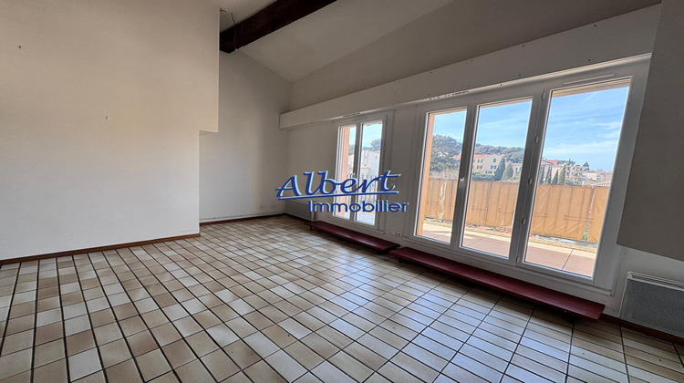 Ma-Cabane - Location Appartement SANARY-SUR-MER, 101 m²