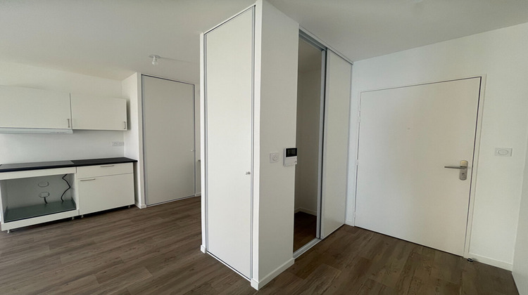 Ma-Cabane - Location Appartement SARAN, 38 m²