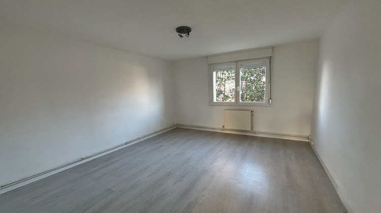 Ma-Cabane - Location Appartement SARREGUEMINES, 74 m²