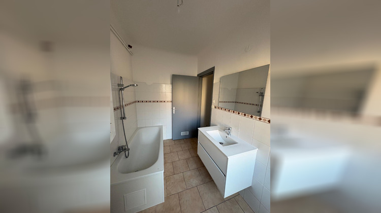 Ma-Cabane - Location Appartement SARREGUEMINES, 107 m²