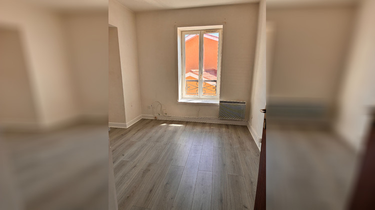 Ma-Cabane - Location Appartement SATHONAY-CAMP, 24 m²