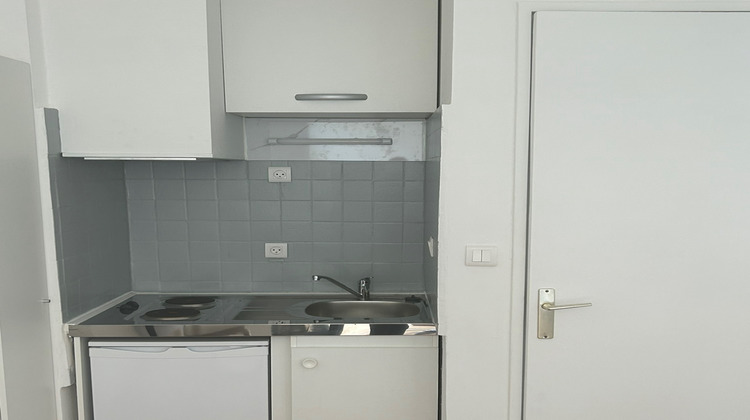 Ma-Cabane - Location Appartement SAUSSET-LES-PINS, 25 m²