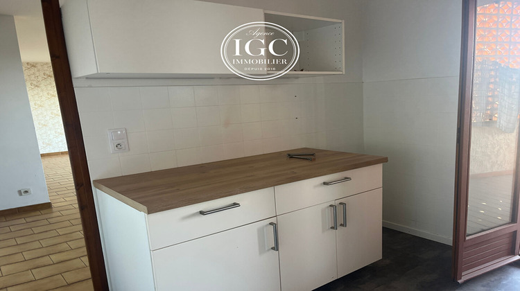 Ma-Cabane - Location Appartement SAUSSET-LES-PINS, 94 m²