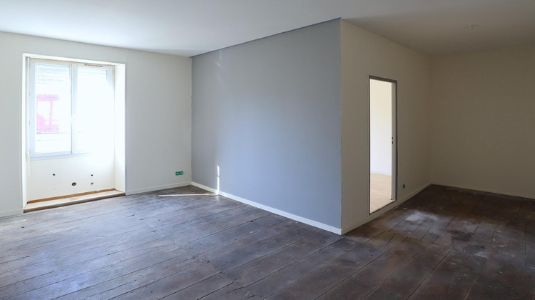 Ma-Cabane - Location Appartement Sauze-Vaussais, 45 m²