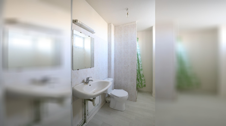 Ma-Cabane - Location Appartement Sauze-Vaussais, 45 m²