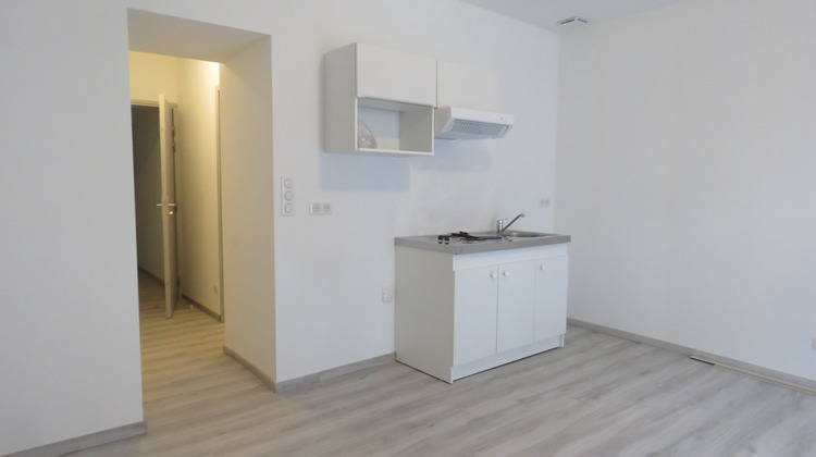 Ma-Cabane - Location Appartement Savignac-les-Églises, 37 m²