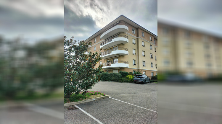 Ma-Cabane - Location Appartement SAVIGNEUX, 67 m²