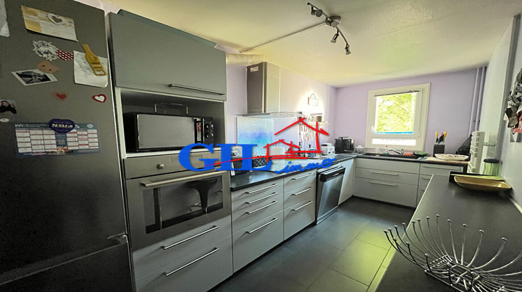 Ma-Cabane - Location Appartement SAVIGNY-LE-TEMPLE, 88 m²