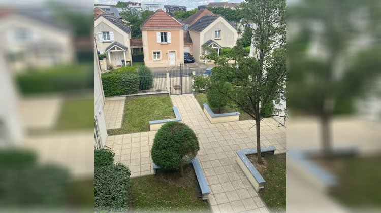 Ma-Cabane - Location Appartement SAVIGNY LE TEMPLE, 49 m²