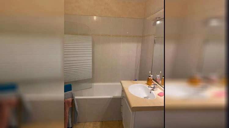 Ma-Cabane - Location Appartement SAVIGNY LE TEMPLE, 49 m²