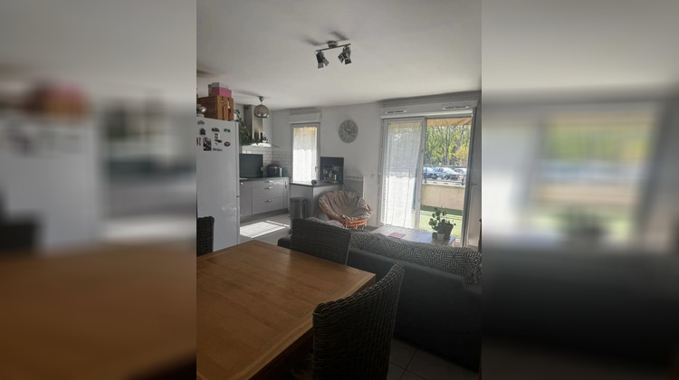 Ma-Cabane - Location Appartement SAVIGNY LE TEMPLE, 63 m²