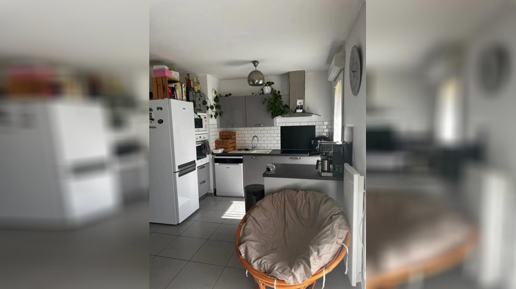 Ma-Cabane - Location Appartement SAVIGNY LE TEMPLE, 63 m²