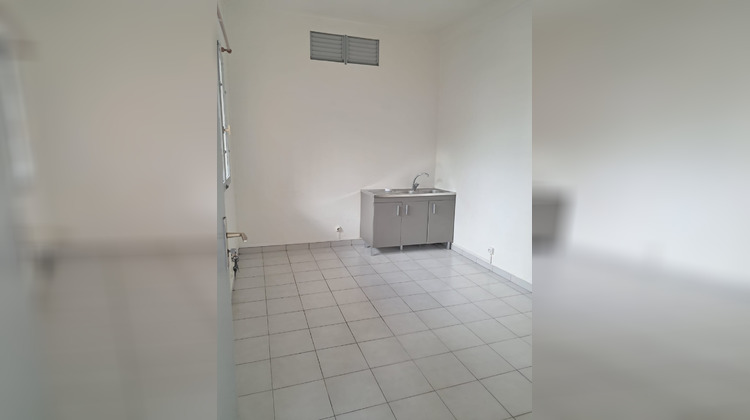 Ma-Cabane - Location Appartement Schoelcher, 15 m²