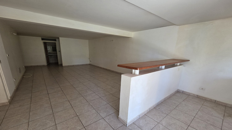 Ma-Cabane - Location Appartement Schoelcher, 61 m²