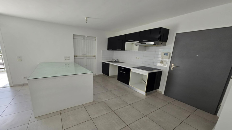 Ma-Cabane - Location Appartement Schoelcher, 93 m²