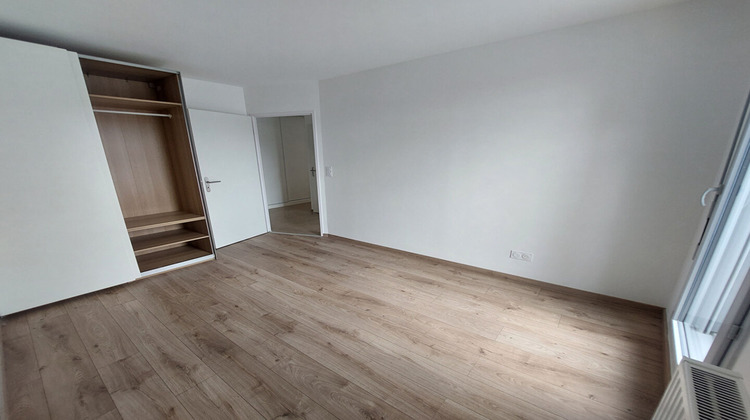 Ma-Cabane - Location Appartement SEBAZAC-CONCOURES, 70 m²