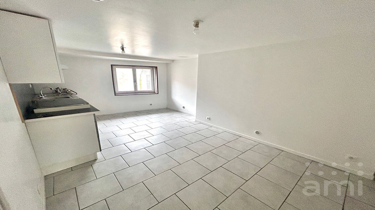 Ma-Cabane - Location Appartement SECONDIGNY, 40 m²