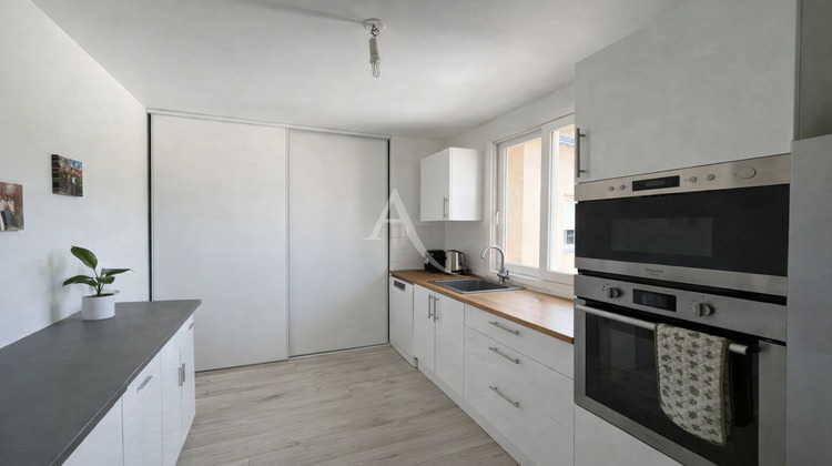 Ma-Cabane - Location Appartement SEGRE, 51 m²