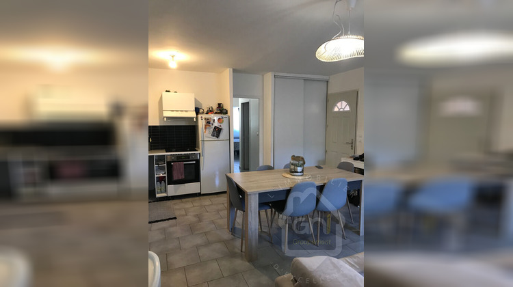 Ma-Cabane - Location Appartement SEILLONS-SOURCE-D'ARGENS, 66 m²