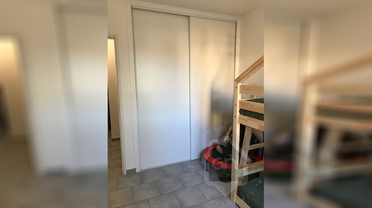 Ma-Cabane - Location Appartement SEILLONS-SOURCE-D'ARGENS, 66 m²
