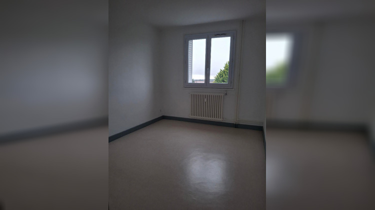 Ma-Cabane - Location Appartement SELLIERES, 73 m²