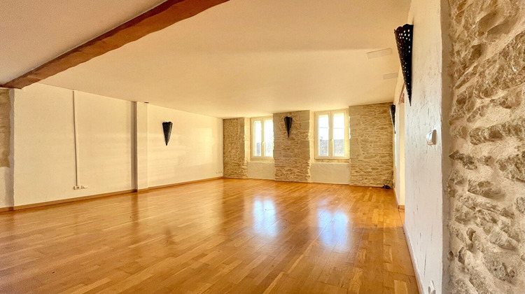 Ma-Cabane - Location Appartement SENAS, 100 m²