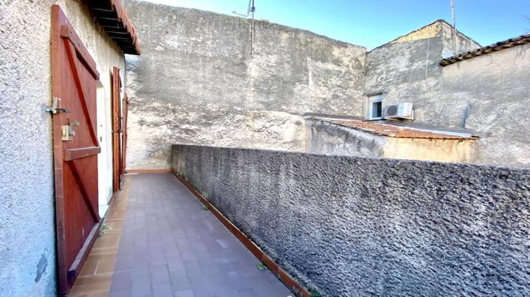 Ma-Cabane - Location Appartement SENAS, 54 m²