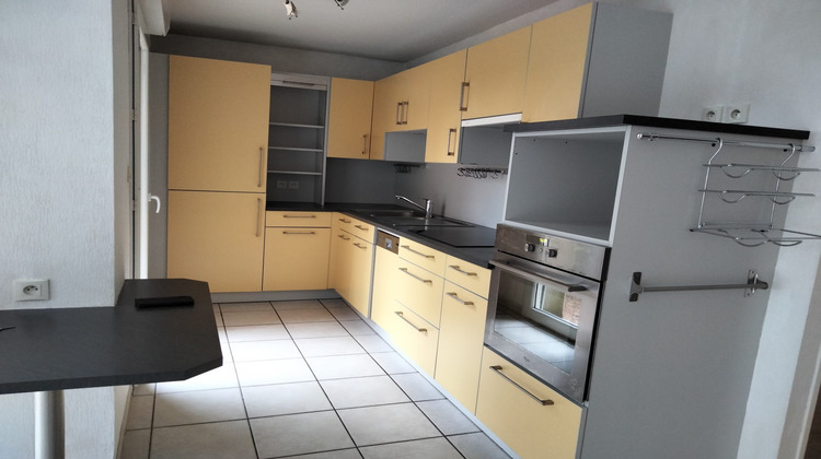 Ma-Cabane - Location Appartement Séné, 82 m²