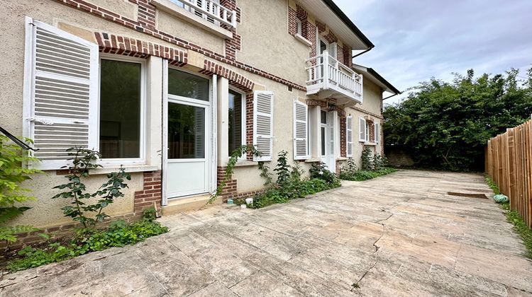 Ma-Cabane - Location Appartement SENLIS, 150 m²