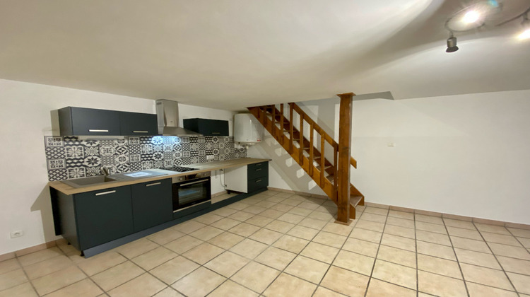 Ma-Cabane - Location Appartement SENNECEY-LE-GRAND, 51 m²