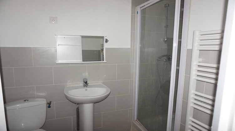 Ma-Cabane - Location Appartement SENS, 35 m²