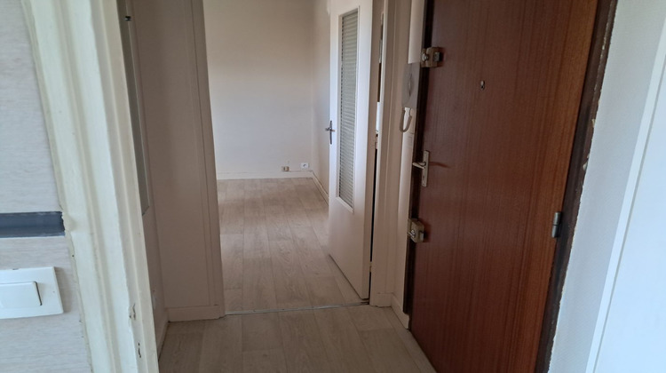 Ma-Cabane - Location Appartement SENS, 20 m²
