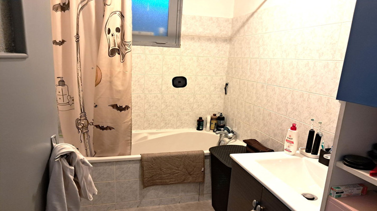 Ma-Cabane - Location Appartement SENS, 45 m²