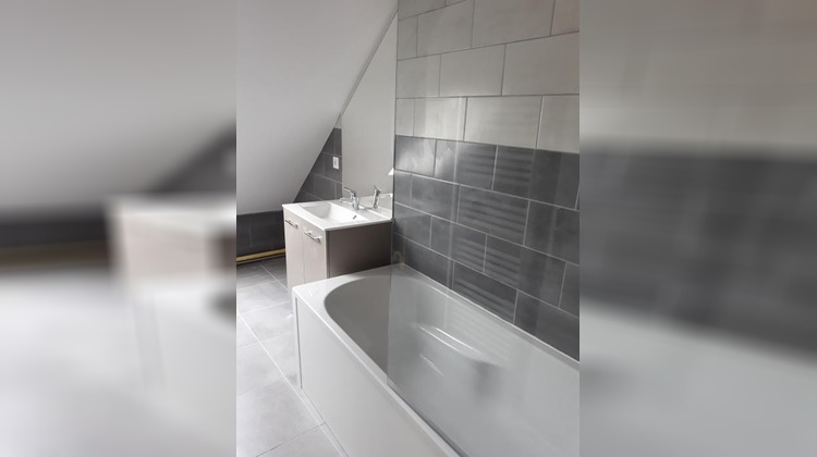 Ma-Cabane - Location Appartement SENS, 47 m²