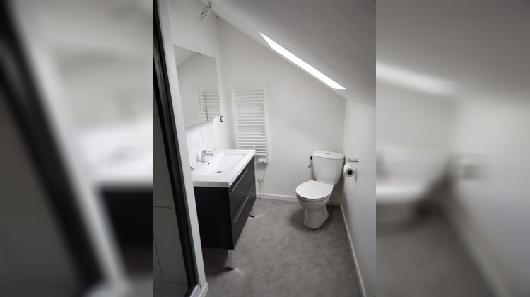 Ma-Cabane - Location Appartement SENS-DE-BRETAGNE, 70 m²