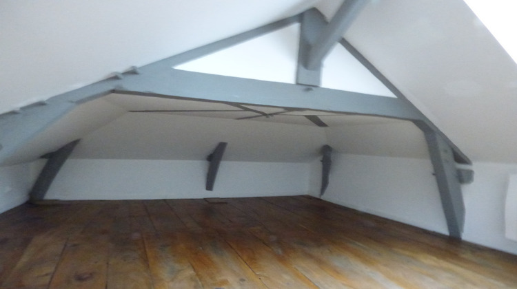 Ma-Cabane - Location Appartement SENS-DE-BRETAGNE, 37 m²